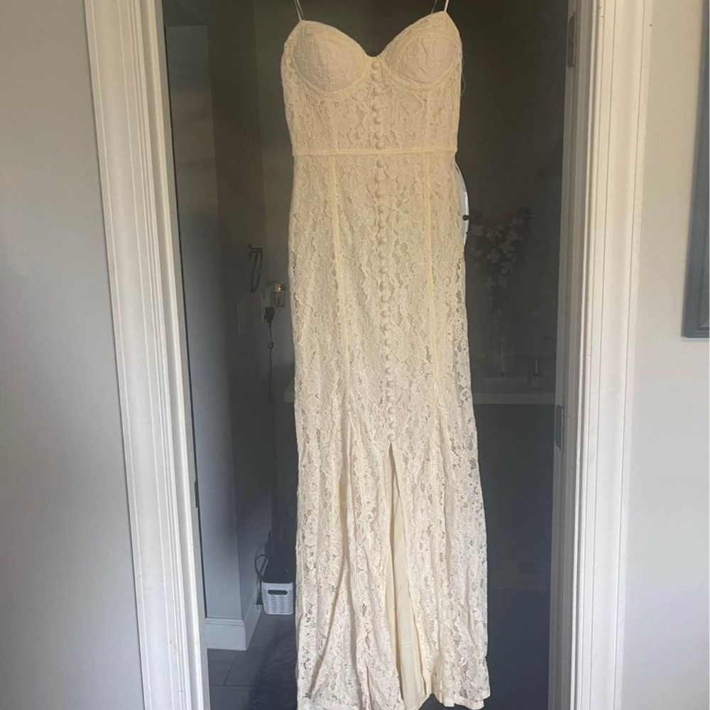Wedding dress